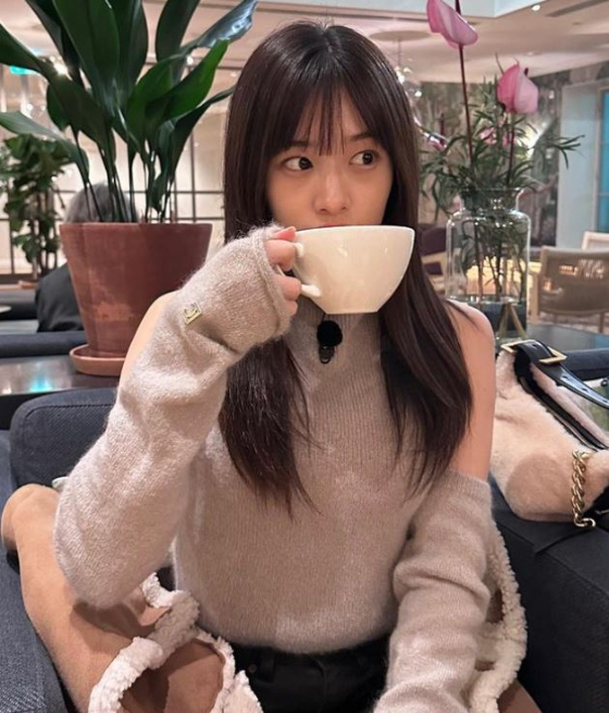 /사진=안유진 인스타그램