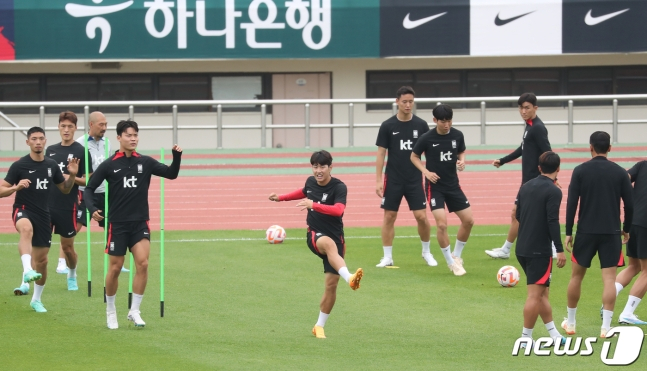 이강인(가운데). /사진=뉴스1