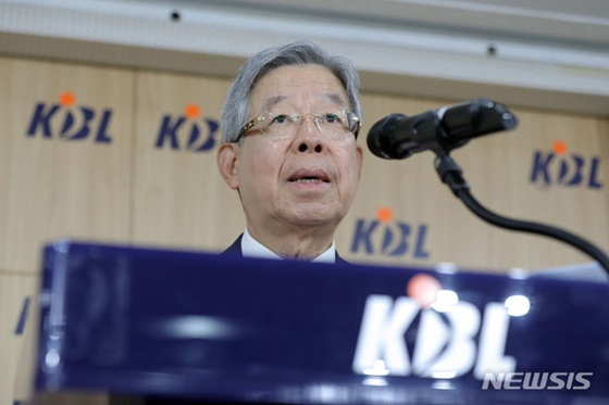 김희옥 KBL 총재. /사진=뉴시스 제공
