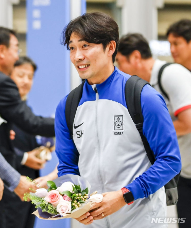 4일 귀국하는 변성환 감독. /사진=뉴시스