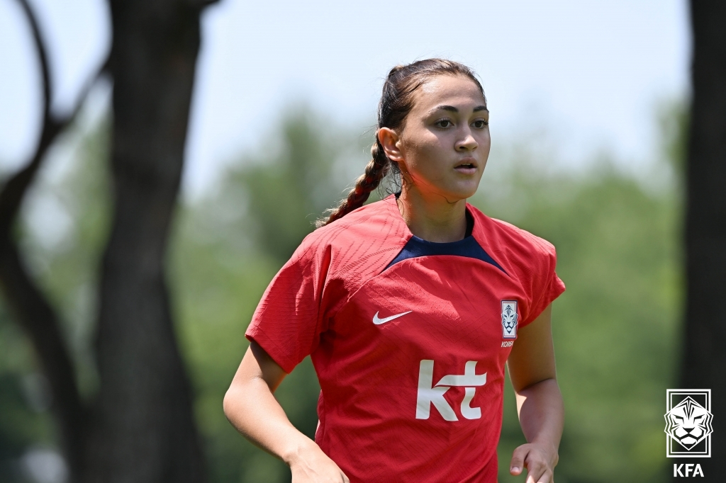 케이시 유진 페어. /사진=대한축구협회