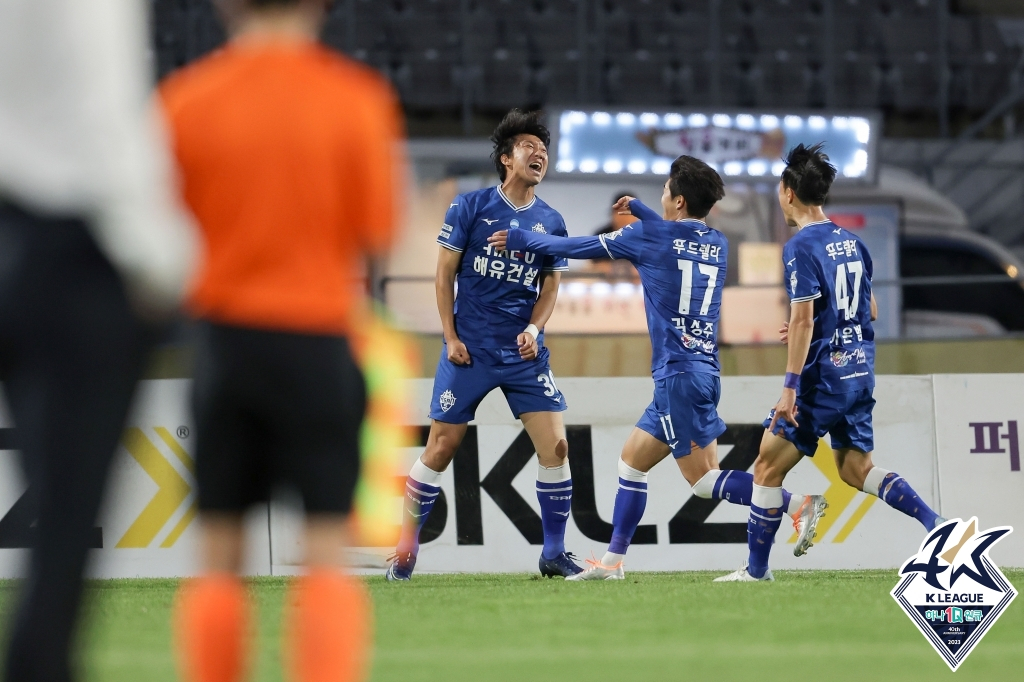 고무열(가장 왼쪽). /사진=한국프로축구연맹
