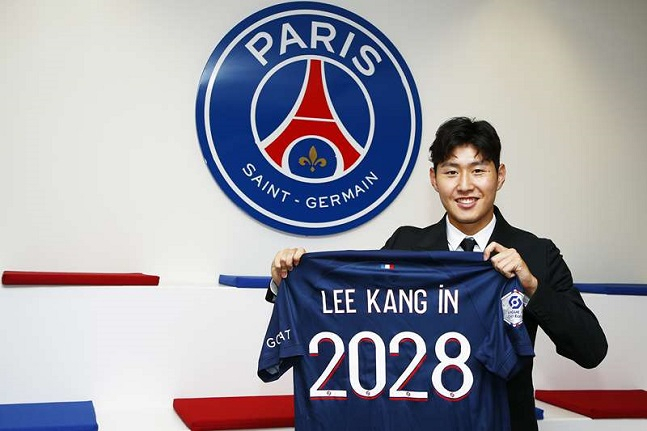 최근 PSG와 5년 계약을 맺은 이강인. /사진=PSG 공식 홈페이지