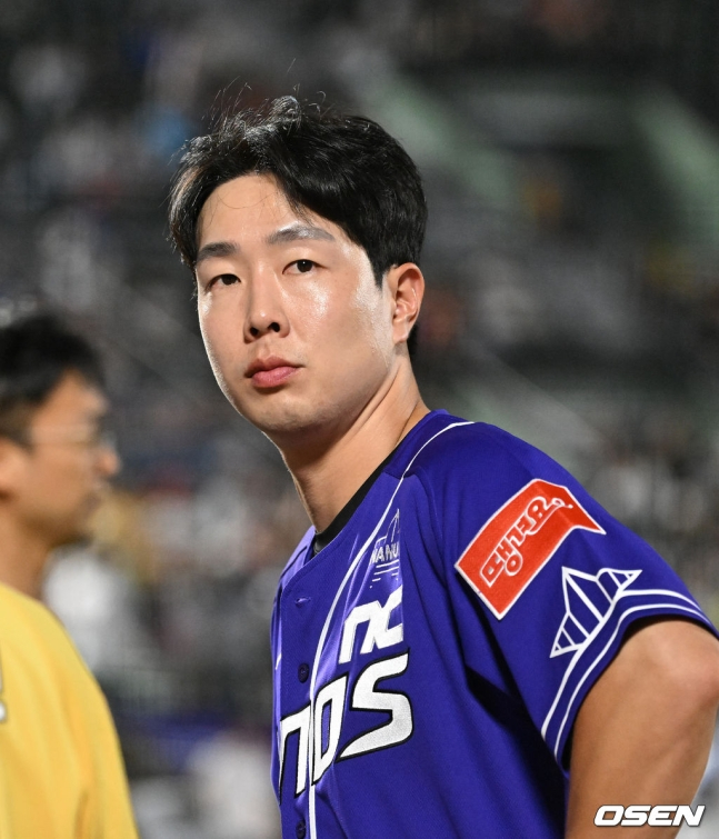 NC 박건우가 14일 부산 사직야구장에서 열린 2023 KBO 올스타 프라이데이 행사에 참석했다.
