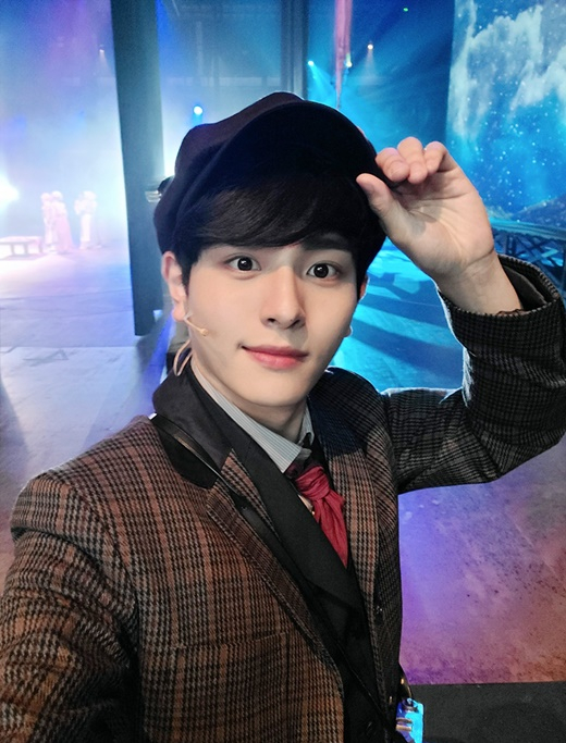 이민욱