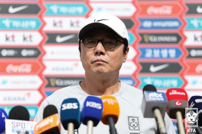 황선홍 아시안게임 대표팀 감독. /사진=대한축구협회