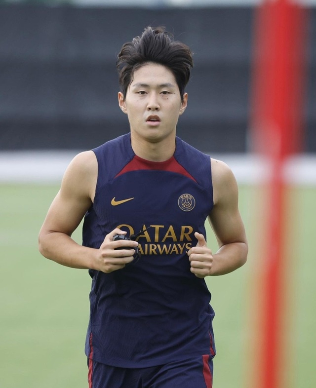 이강인. /사진=파리 생제르맹 SNS