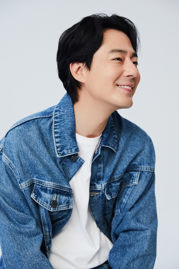 조인성 / 사진=아이오케이 컴퍼니