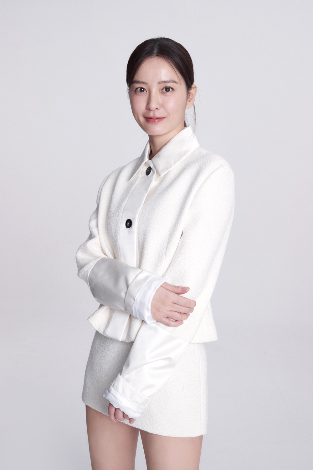 영화 '잠'의 주연배우 정유미가 22일 오후 진행된 인터뷰를 위해 포즈를 취하고 있다. 행복한 신혼부부 현수와 수진을 악몽처럼 덮친 남편 현수의 수면 중 이상 행동, 잠드는 순간 시작되는 끔찍한 공포와 비밀을 풀기 위해 애쓰는 두 사람의 이야기를 그린 영화 '잠'은 9월 6일 개봉한다. /사진제공=롯데엔터테인먼트 2023.08.22 /사진=이동훈