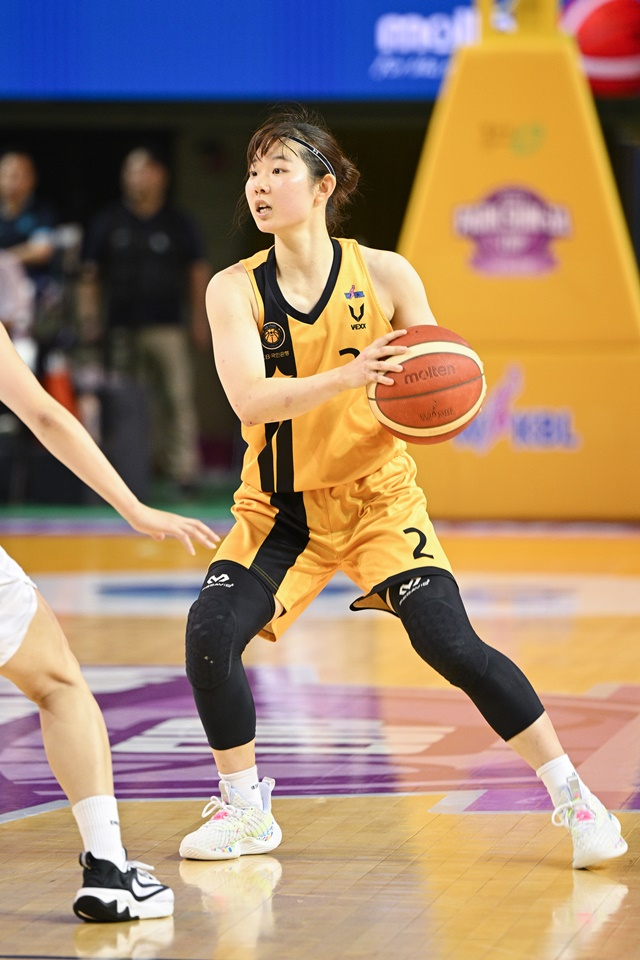 경기에 집중하는 허예은. /사진=WKBL 제공