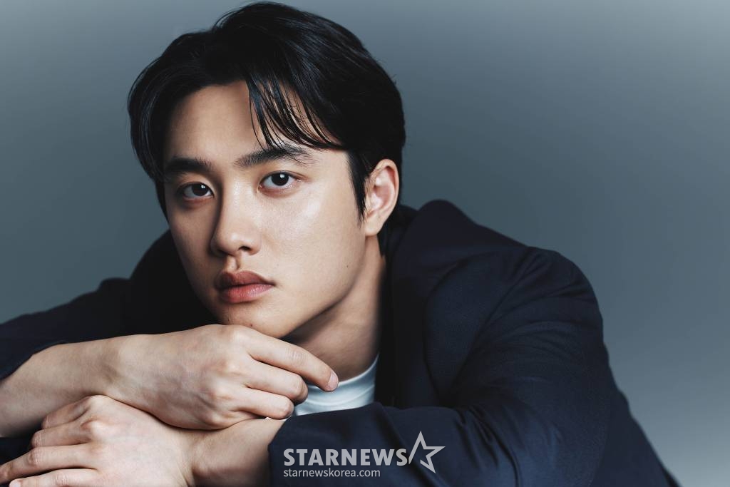 영화 '더 문'(감독 김용화)의 주연배우 도경수가 31일 진행된 라운등 인터뷰를 위해 포즈를 취하고 있다. /사진제공=SM엔터테인먼트 2023.07.31 /사진=이동훈