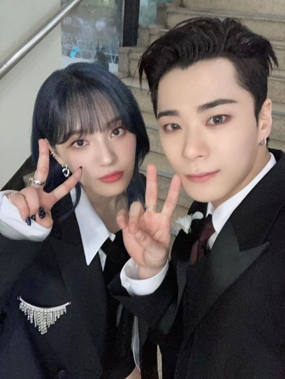 문수아(왼쪽), 故 문빈/사진=문수아