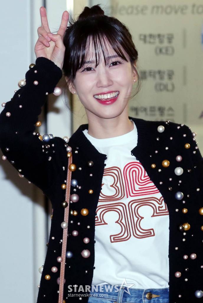 배우 박은빈이 미국 뉴욕에서 열리는 23FW 토리버치 패션쇼 참석을 위해 12일 오후 인천국제공항을 통해 출국하고 있다. 2023.02.12 /사진=임성균 기자 tjdrbs23@