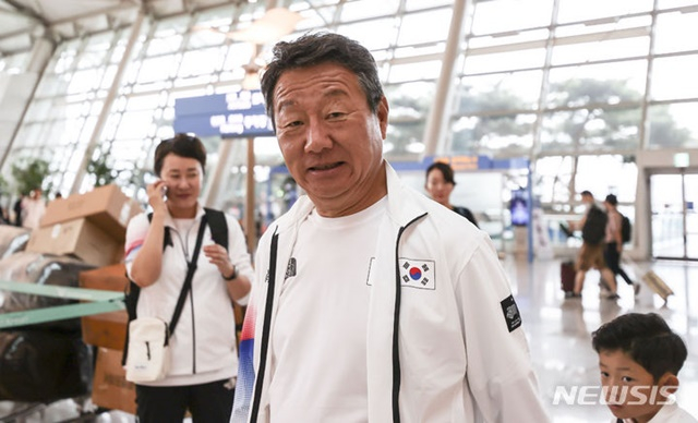 최윤 선수단장. /사진=뉴시스 제공