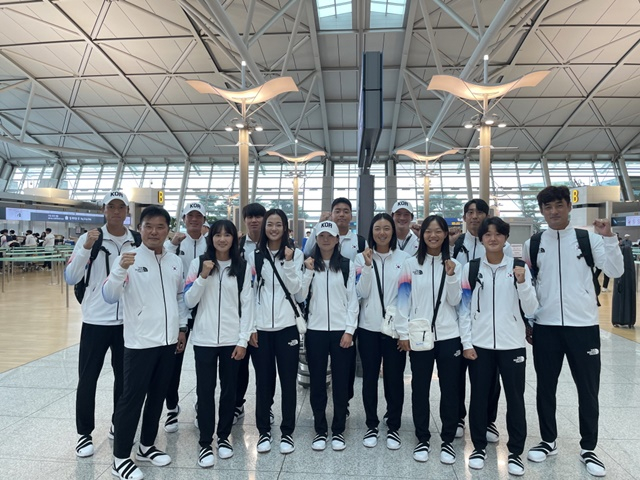 항저우로 출국한 한국 테니스 대표팀. /사진=대한테니스협회 제공