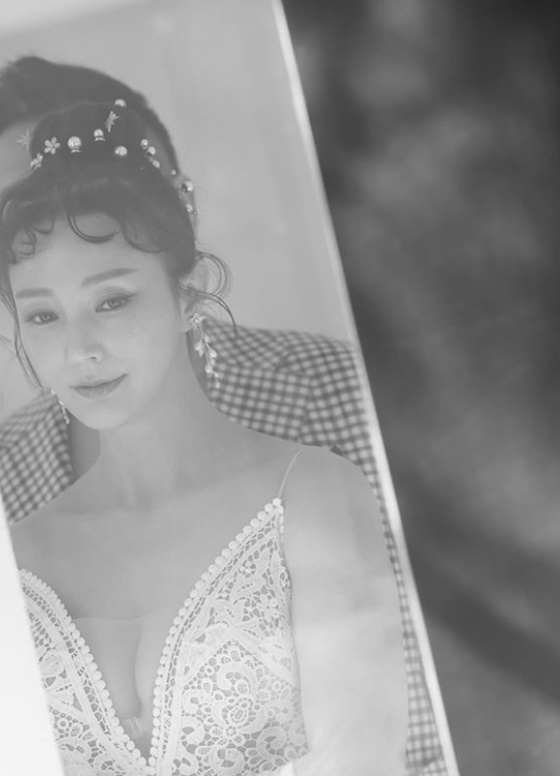 안혜경과 그의 남편 /사진=안혜경