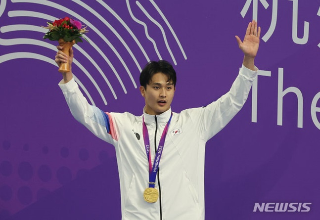 접영 50m에서 놀라운 역주로 금메달을 수확한 백인철. /사진=뉴시스