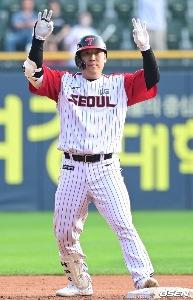 김현수.
