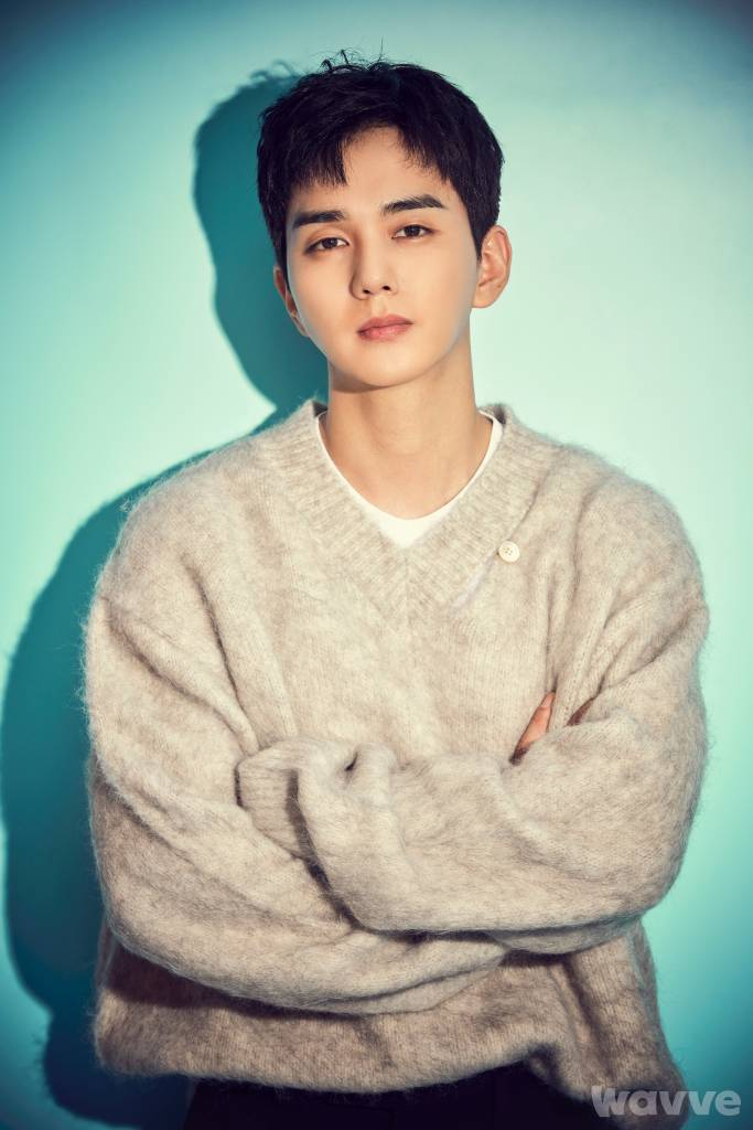 베우 유승호가 23일 오전 서울 영등포구 여의도 포스트타워에서 진행된 웨이브 오리지널 시리즈 '거래' 관련 인터뷰를 위해 포즈를 취하고 있다. '거래'는 우발적으로 친구를 납치한 두 청년의 100억 납치 스릴러로 인질로 잡힌 고교 동창을 포함한 세 친구의 납치극이 걷잡을 수 없는 길로 빠져드는 이야기를 그린다. / 사진제공 = 웨이브 /사진=김창현