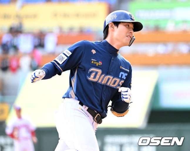 NC 김성욱.