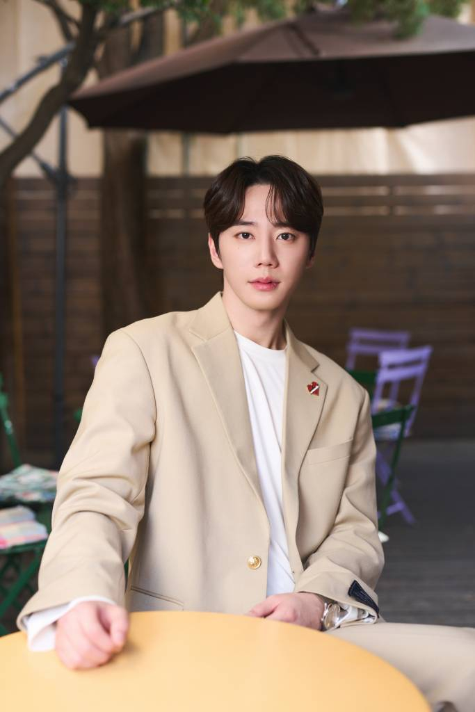 영화 '용감한 시민'의 배우 이준영이 19일 오전 진행된 인터뷰를 위해 포즈를 취하고 있다. /사진제공=마인드마크 2023.10.19 /사진=이동훈