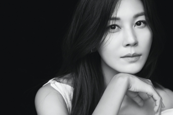 배우 김하늘./사진제공=아이오케이컴퍼니