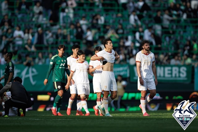 포항스틸러스 선수들. /사진=한국프로축구연맹 제공