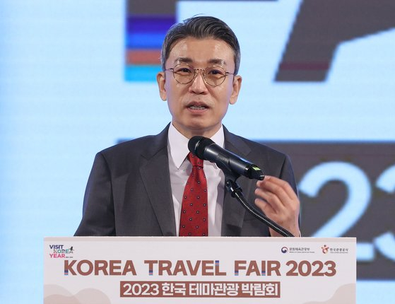 지난해 12월 부임한 한국관광공사 이재환 부사장이 1일 사퇴했다.
