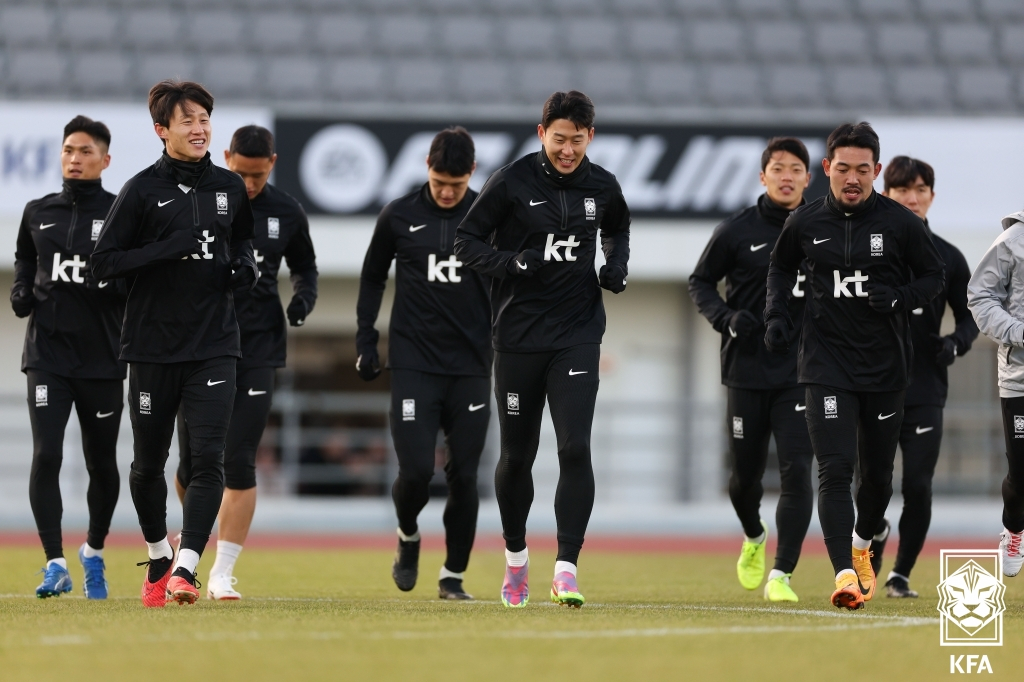 손흥민(가운데). /사진=대한축구협회