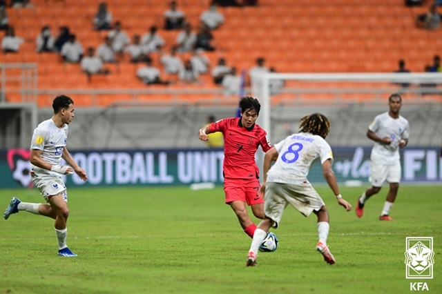 U-17 월드컵 한국(빨간색 유니폼)-프랑스 경기. /사진=대한축구협회 제공