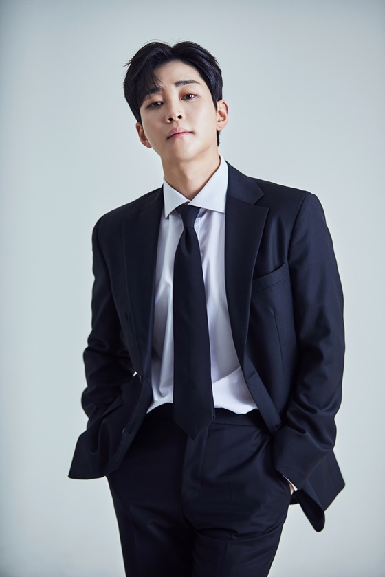 딘딘/사진=슈퍼벨컴퍼니