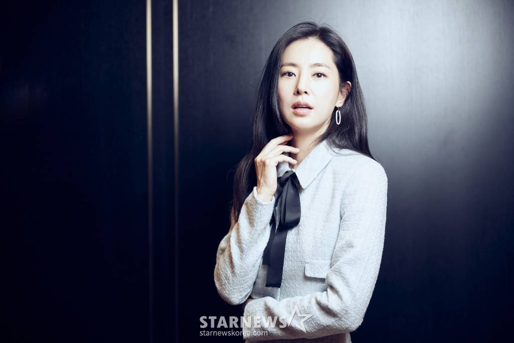 영화 '교토에서 온 편지'(감독 김민주)의 배우 한채아가 6일 진행된 인터뷰를 위해 포즈를 취하고 있다. /사진제공=판씨네마 2023.12.06 /사진=이동훈