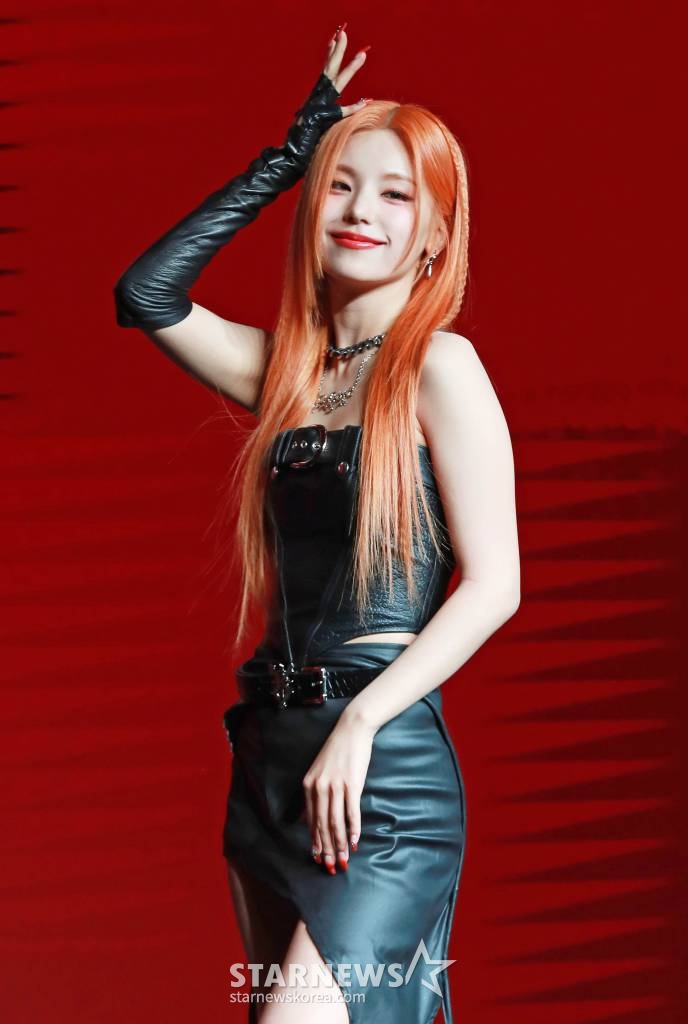 걸그룹 있지(ITZY) 예지가 8일 오후 서울 여의도 콘래드호텔에서 진행된 여덟번째 미니앨범 '‘본 투 비' 발매 기념 기자간담회에서 포즈를 취하고 있다. 이번 앨범에는 타이틀곡 ‘언터처블’을 비롯해 ‘본 투 비’, ‘미스터 뱀파이어’, ‘다이너마이트’, ‘에스컬레이터’ 등 총 10곡이 수록됐다. /2024.01.08 /사진=이동훈