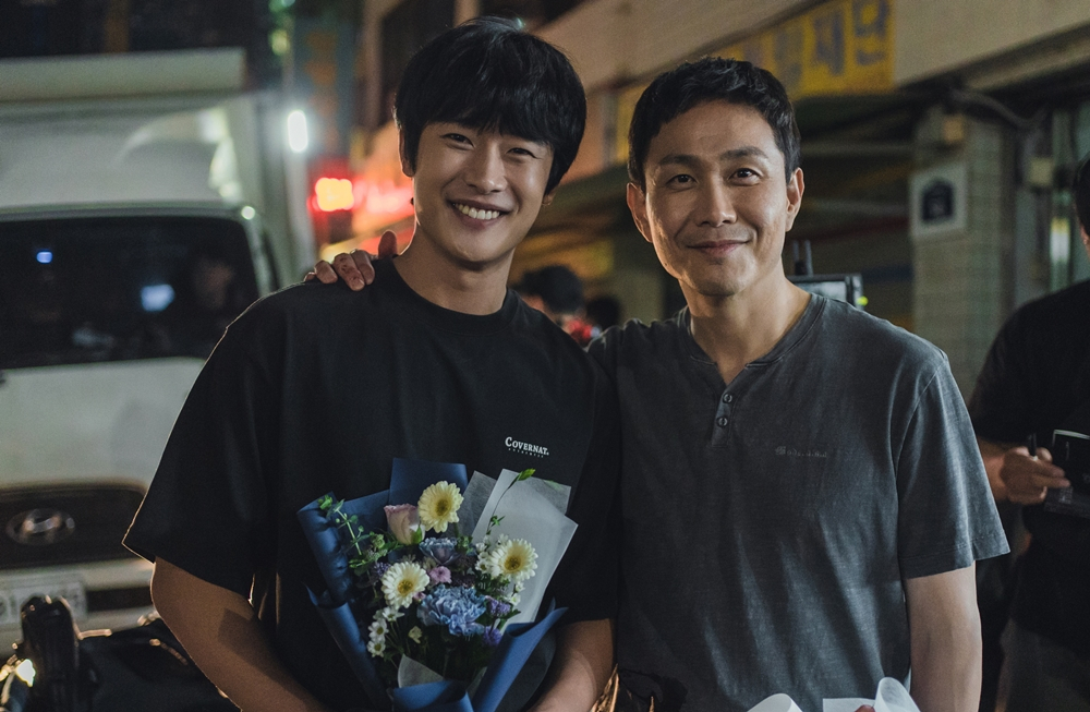 최우진(왼쪽), 오정세 /사진=위에화엔터테인먼트코리아