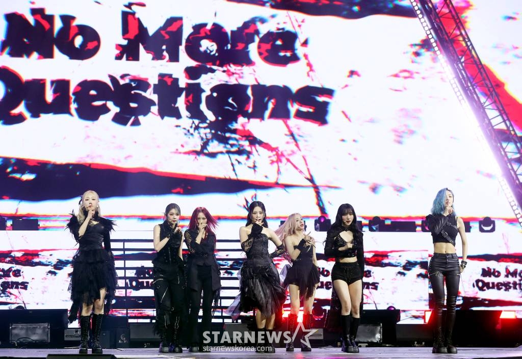 걸그룹 드림캐쳐(Dreamcatcher)가 지난 14일 필리핀 아레나에서 열린 '2023 아시아 아티스트 어워즈 인 필리핀'(2023 Asia Artist Awards IN THE PHILIPPINES, 이하 '2023 AAA')에서 멋진 무대를 선보이고 있다. 드림캐쳐는 '2023 AAA'에서 AAA 베스트 초이스를 수상했다. /사진=김창현