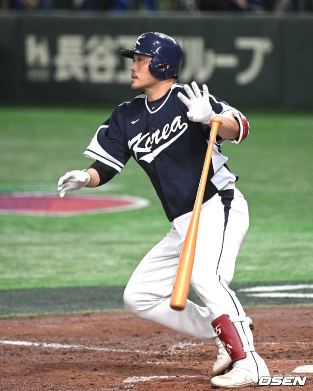 이지영이 2023 WBC에서 국가대표팀 유니폼을 입고 타격에 나섰다.