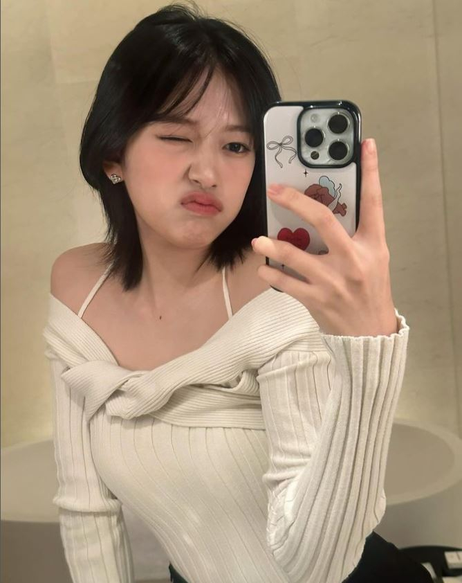 /사진=출처 안유진