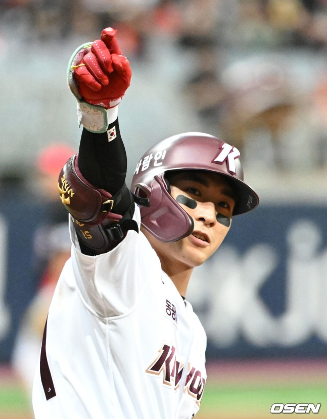 키움 이정후가 2024년부터 MLB 샌프란시스코에서 뛴다.