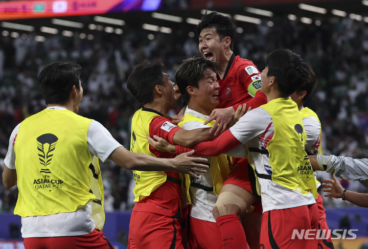 기뻐하는 한국 축구대표팀 선수들. /사진=뉴시스