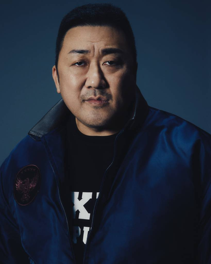 배우 마동석이 1일 오후 서울 종로구 삼청동의 한 카페에서 진행된 넷플릭스 '황야' 관련 인터뷰를 위해 포즈를 취하고 있다. 마동석은 폐허가 된 세상에서 사람들의 식량이 될 야생 동물을 거침없이 잡는 사냥꾼이자 희망이라고는 보이지 않는 세상에 살면서도 쉽게 의리를 저버리지 않는 '남산'으로 분했다. '황야'는 폐허가 된 세상, 오직 힘이 지배하는 무법천지 속에서 살아가는 자들이 생존을 위해 벌이는 최후의 사투를 그린 액션 블록버스터. / 사진제공 = 넷플릭스 /사진=김창현