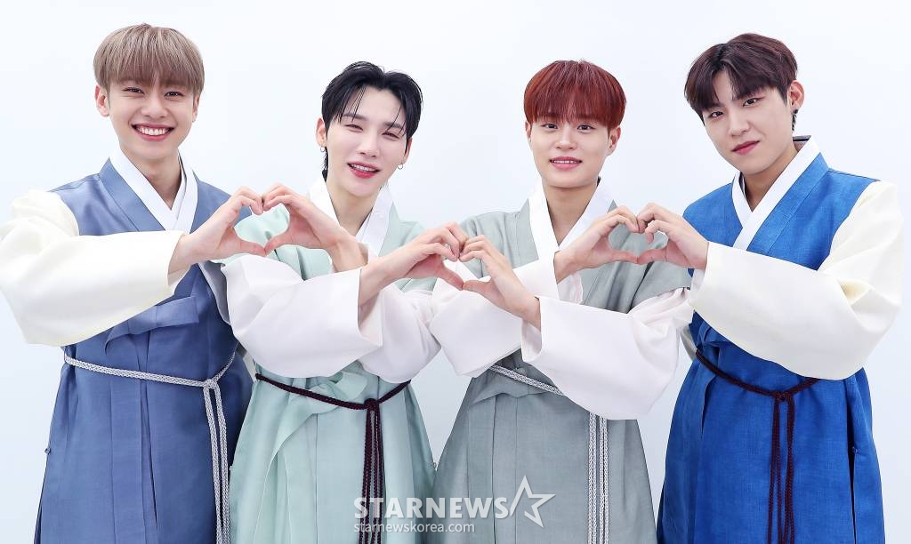 에이비식스(AB6IX) 2024년 설날 한복 인터뷰 /사진=김창현 기자 chmt@