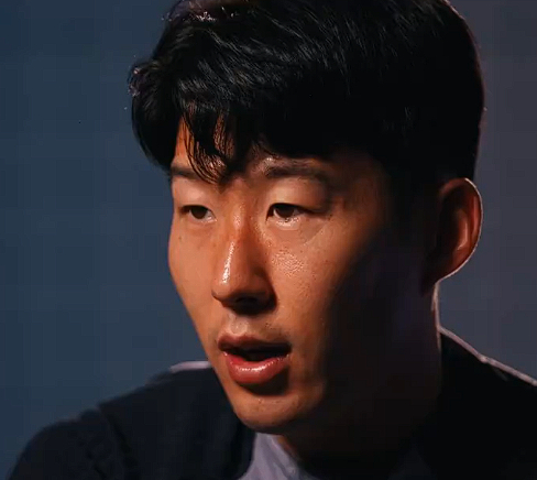 토트넘 공식 채널과 인터뷰하는 손흥민. /사진=토트넘 공식 사회관계망서비스(SNS) 영상 갈무리