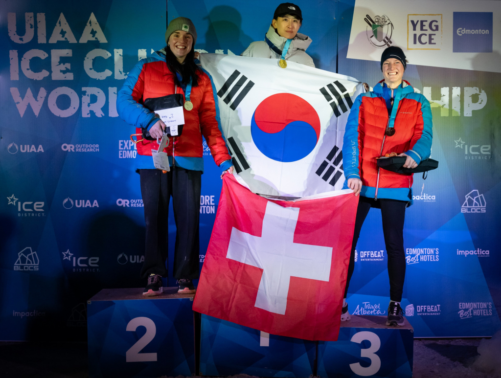 노스페이스 애스리트팀 신운선 선수, 아이스클라이밍 월드컵 3개 대회 연속 우승 및 시즌 랭킹 1위 달성 /사진제공=UIAA