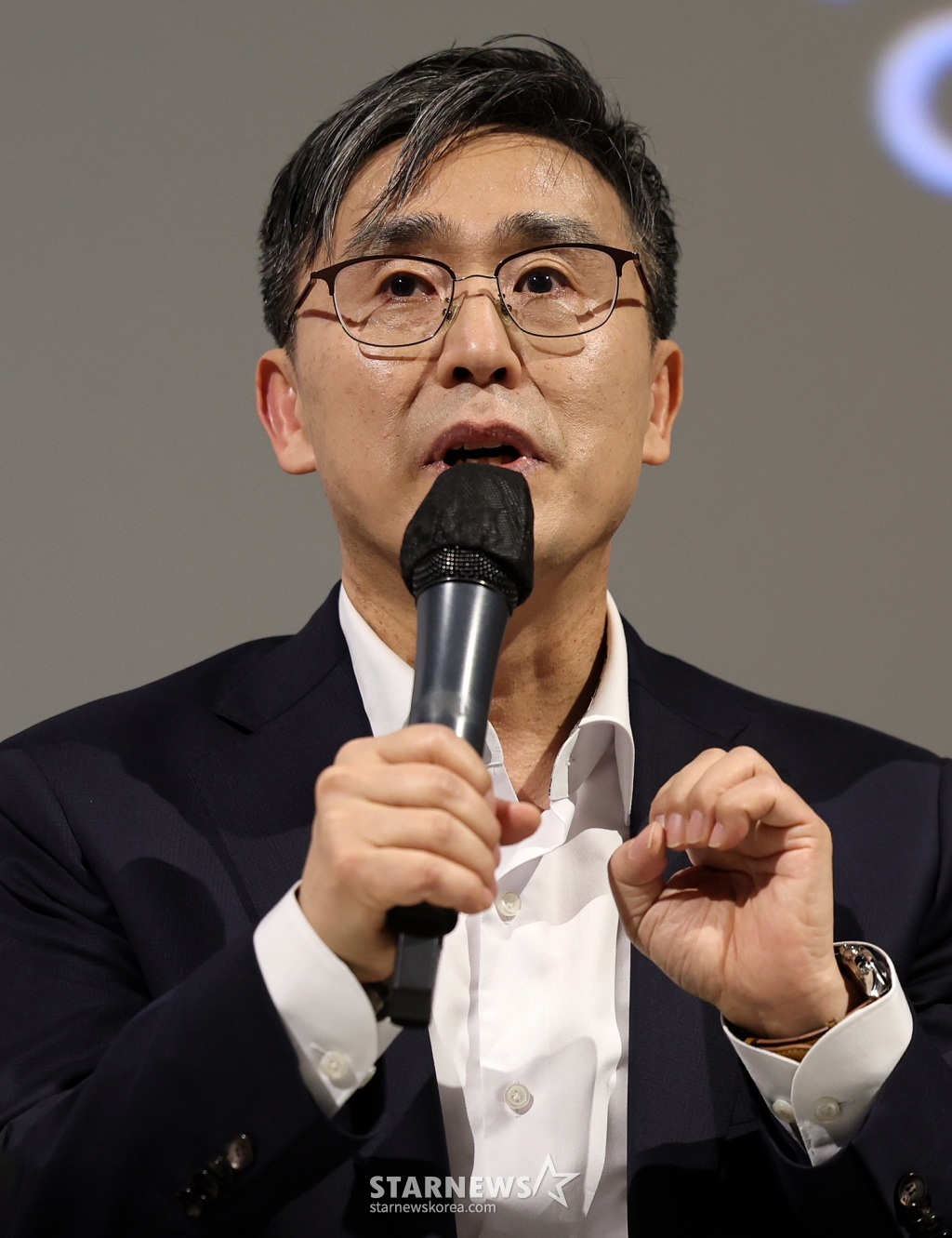 (서울=뉴스1) 김진환 기자 = 김덕영 감독이 29일 오후 서울 용산구 CGV 용산아이파크몰에서 열린 ’건국전쟁2 : 인간 이승만‘ 제작발표회에서 발언하고 있다. 2024.2.29/뉴스1 Copyright (C) 뉴스1. All rights reserved. 무단 전재 및 재배포, AI학습 이용 금지. /사진=(서울=뉴스1) 김진환 기자