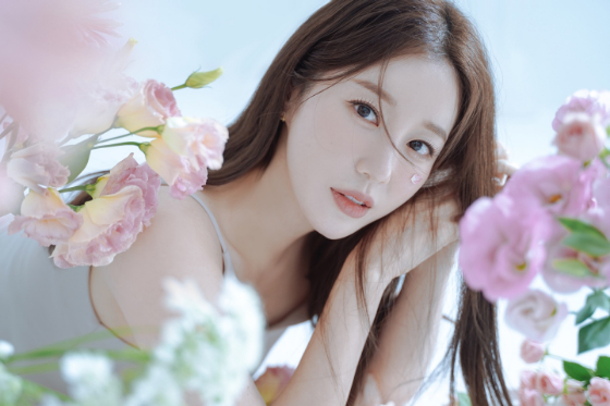 가수 나비./사진=알앤디컴퍼니
