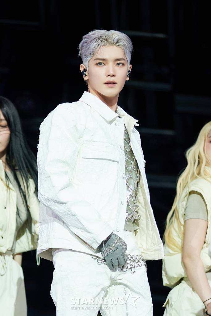 NCT 태용이 25일 서울 올림픽공원 올림픽홀에서 진행된 2024 태용 콘서트 '티와이 트랙'에서 멋진 공연을 펼치고 있다. /사진제공=SM엔터테인먼트 2024.02.25 /사진=이동훈
