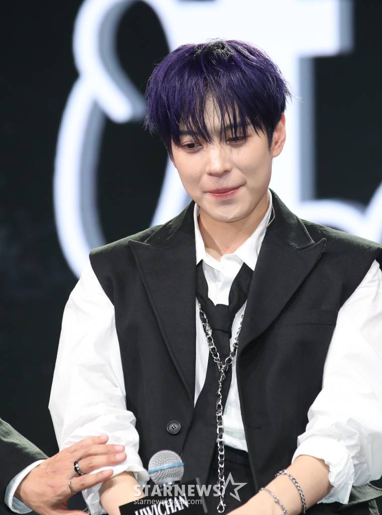 (서울=뉴스1) 권현진 기자 = 그룹 오메가엑스(OMEGA X) 휘찬이 7일 서울 광진구 예스24라이브홀에서 가진 세 번째 미니 앨범 'iykyk(if you know, you know)'(이프 유 노, 유 노) 발매 쇼케이스에서 컴백 소감을 말하고 있다. 2023.11.7/뉴스1 Copyright (C) 뉴스1. All rights reserved. 무단 전재 및 재배포, AI학습 이용 금지. /사진=(서울=뉴스1) 권현진 기자