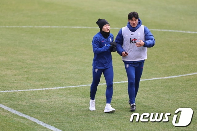 훈련에 집중하는 이강인(왼쪽). /사진=뉴스1 제공