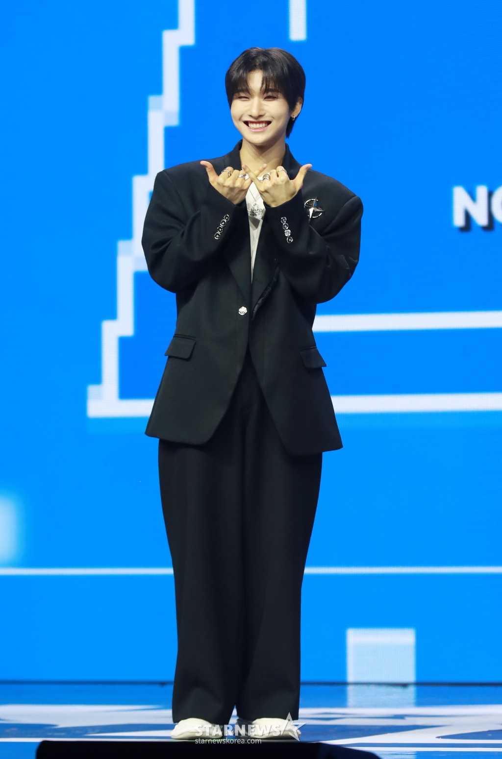 그룹 나우어데이즈(NOWADAYS) 연우가 2일 오후 서울 용산구 블루스퀘어에서 진행된 첫 번째 데뷔 싱글 ‘NOWADAYS' 발매기념 쇼케이스에서 포즈를 취하고 있다. /2024.04.02 /사진=이동훈