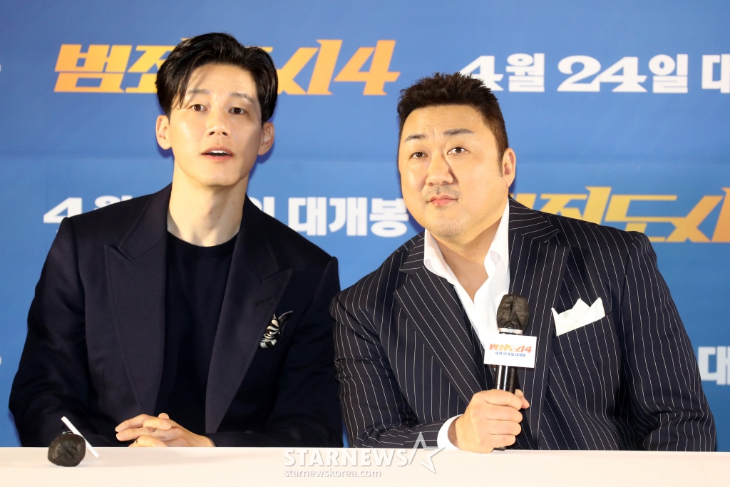 배우 김무열, 마동석이 15일 오후 서울 코엑스 메가박스에서 열린 영화 '범죄도시4' 언론시사회에 참석해 질문을 받고 있다. 2024.04.15 /사진=임성균